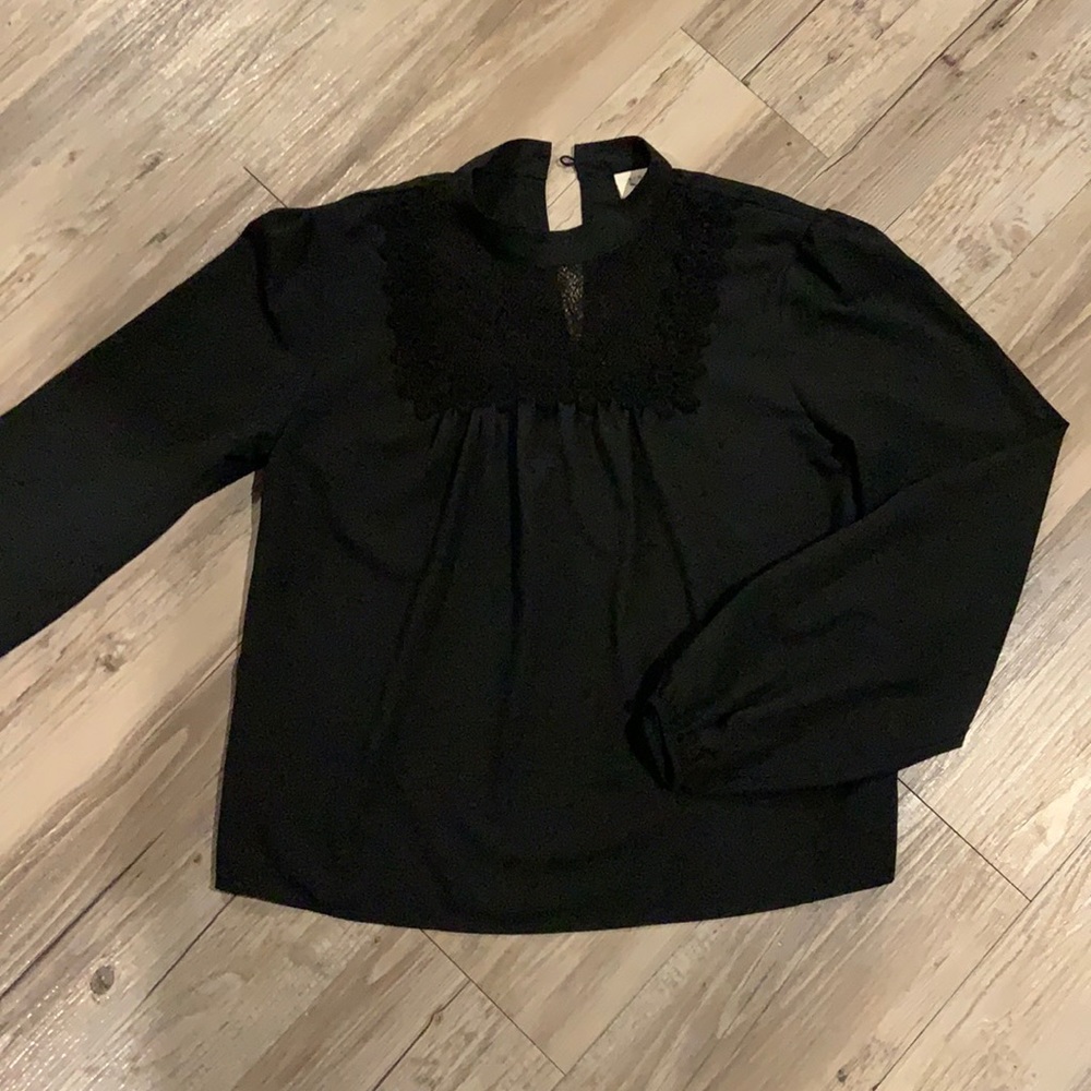 Flawless Picture-Perfect Black Vintage Blouse
